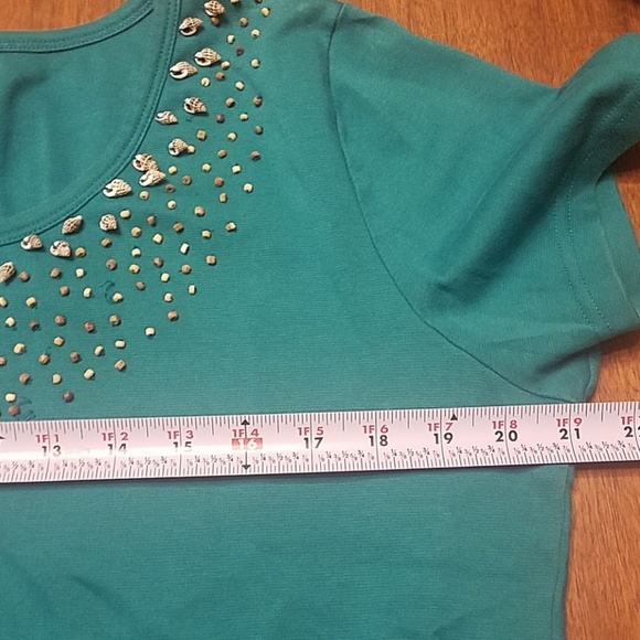 👕👸🐚 Seashell Scoop Neckline Top - Picture 5 of 8